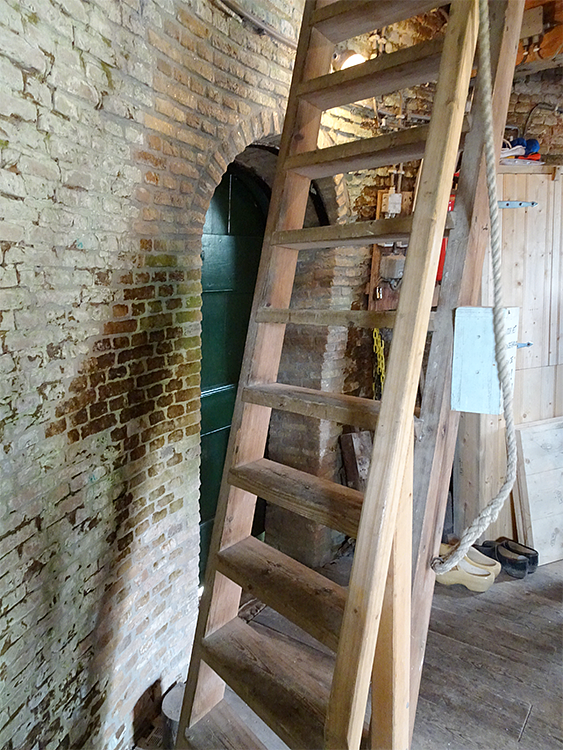 14, Molen 01912 De Hoop (Abbenbroek), Jeannet Hazelbag (16-7-2016) | Database Nederlandse molens