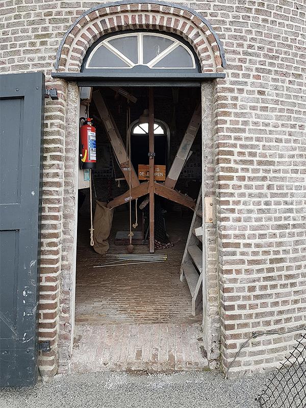 5, Molen 01649 De Rozeboom (Krabbendijke), Pieter Zuijkerbuijk (9-3-2019) | Database Nederlandse molens