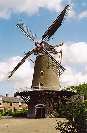 3, Molen 01663 Ons Genoegen (Middelburg), Jeroen van Dijke (mei/juni 2005). | Database Nederlandse molens