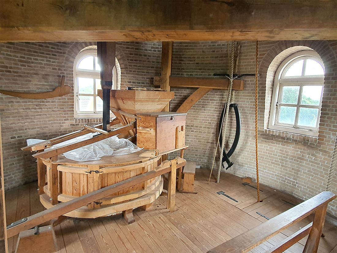 12, Molen 10681 Onverwacht / Schelvenaer (Krimpen aan den IJssel), Pieter Zuijkerbuijk (10-6-2020) | Database Nederlandse molens