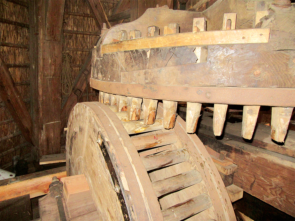9, Molen 01522 De Heesterboom (Leiden), Frank Moerland (17-9-2017) Onder- en krukwiel. | Database Nederlandse molens