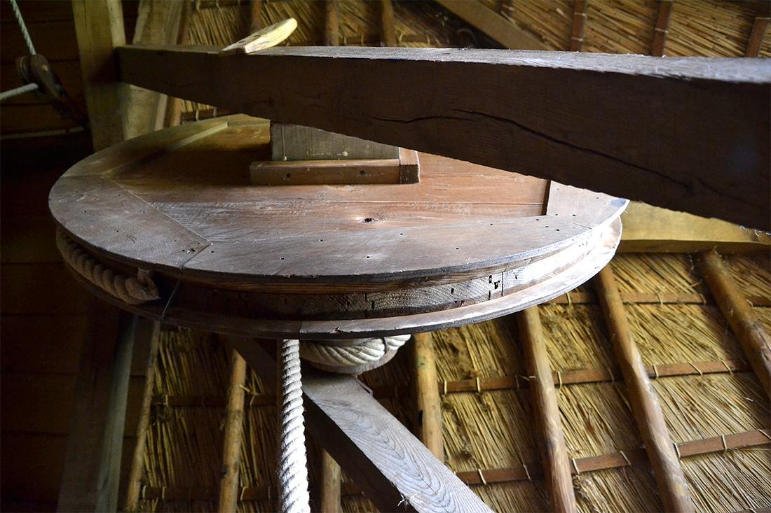 16, Molen 10144 Pendrechtse Molen (Barendrecht), Rob Pols (19-8-2020)De vangschijf van dichtbij gezien. | Database Nederlandse molens