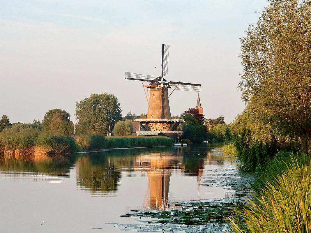 4, Molen 02562 De Vriendschap (Bleskensgraaf), Tony Hop (6-8-2018) | Database Nederlandse molens