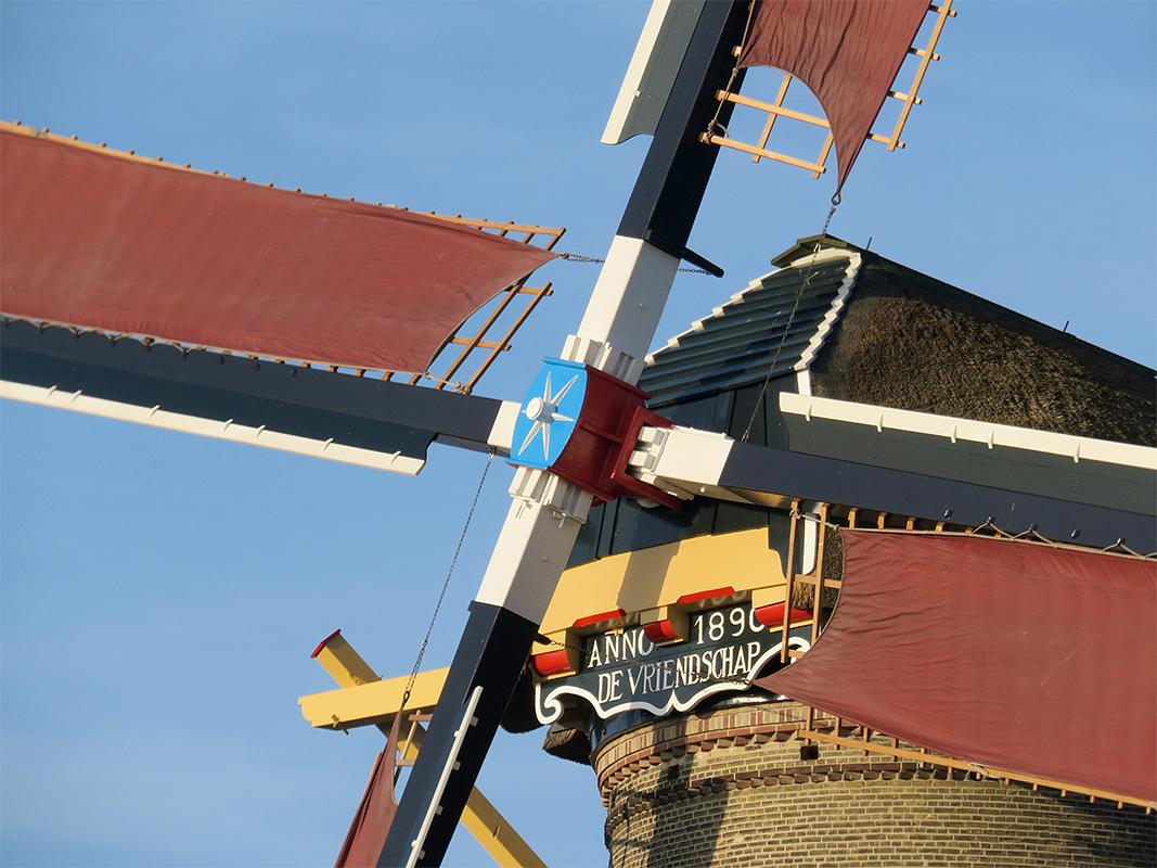 6, Molen 02562 De Vriendschap (Bleskensgraaf), William Bouter (23-2-2019) | Database Nederlandse molens