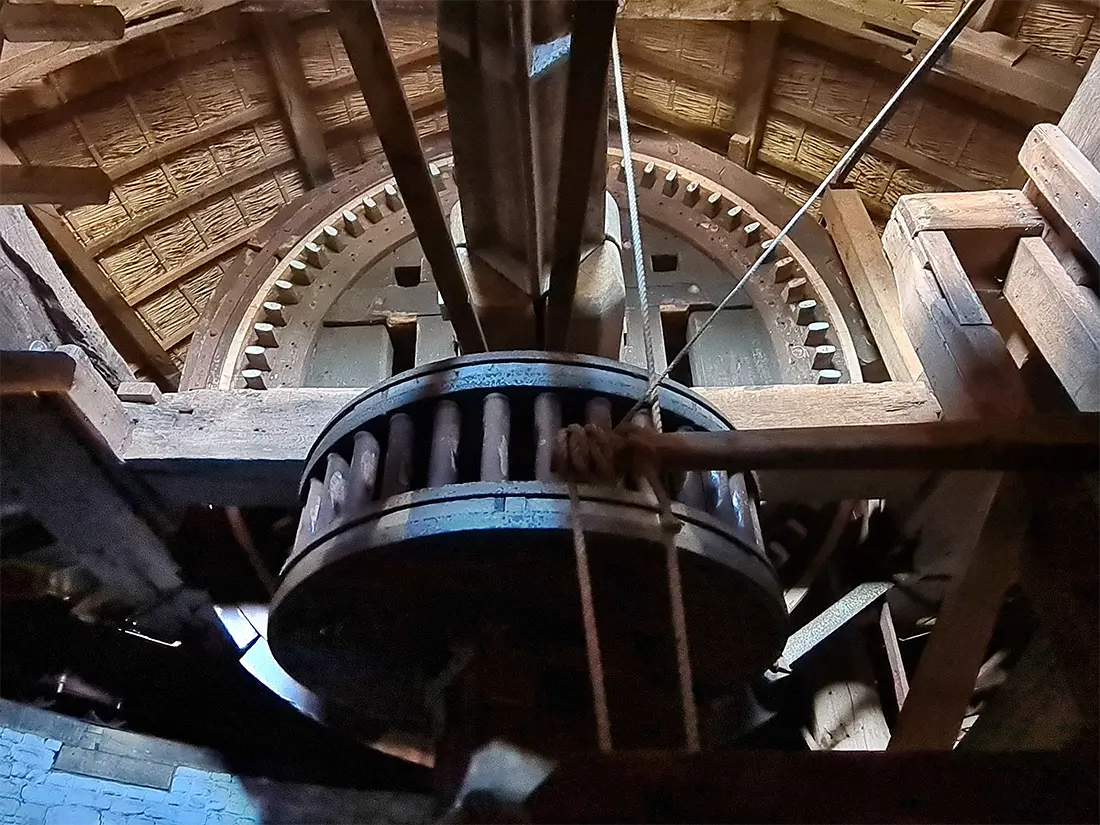 19, Molen 02562 De Vriendschap (Bleskensgraaf), Pieter Zuijkerbuijk (8-10-2022) | Database Nederlandse molens