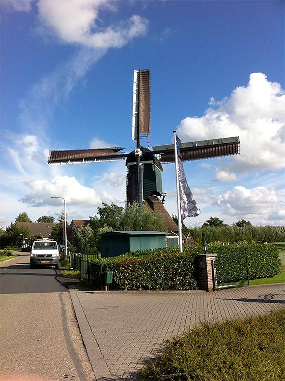 2, Molen 02561 Hofwegensemolen (Bleskensgraaf), William Bouter (1-9-2015) | Database Nederlandse molens