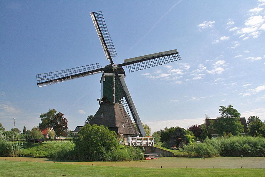 4, Molen 02561 Hofwegensemolen (Bleskensgraaf), John Scholte (16-8-2013). | Database Nederlandse molens