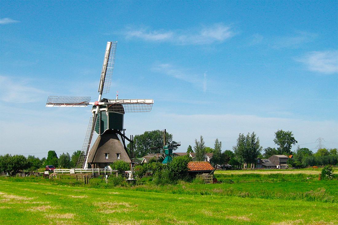 1, Molen 02564 Wingerdse Molen (Bleskensgraaf), A. den Hartigh (2-6-2009) | Database Nederlandse molens