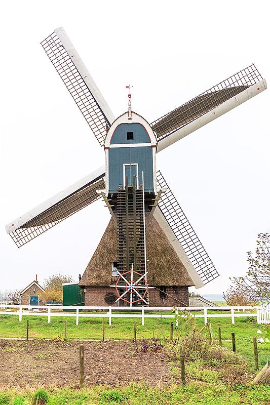 2, Molen 02564 Wingerdse Molen (Bleskensgraaf), Frank Hendriks (21-11-2019) | Database Nederlandse molens