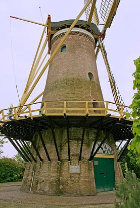 2, Molen 01886 De Eendracht (Dirksland), Ton Koorevaar (27-5-2010). | Database Nederlandse molens