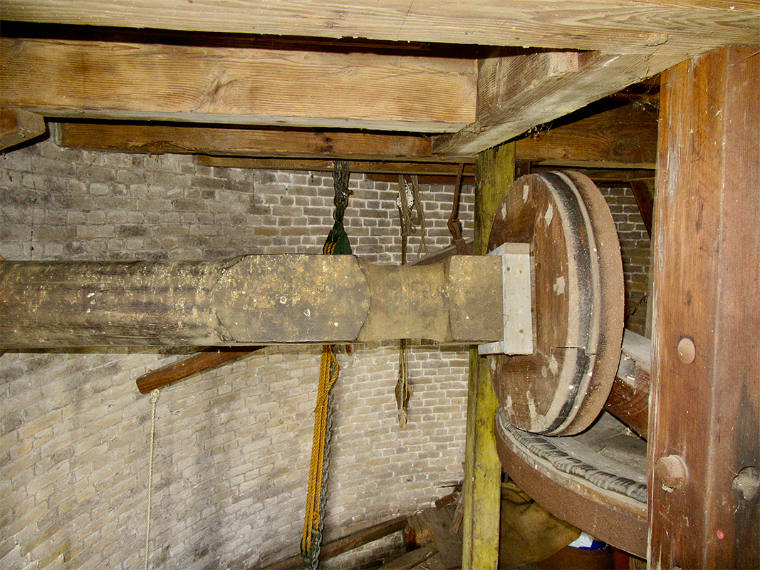 17, Molen 01911 De Bernissemolen (Geervliet), Frank Moerland (19-8-2019)Het luiwerk. | Database Nederlandse molens