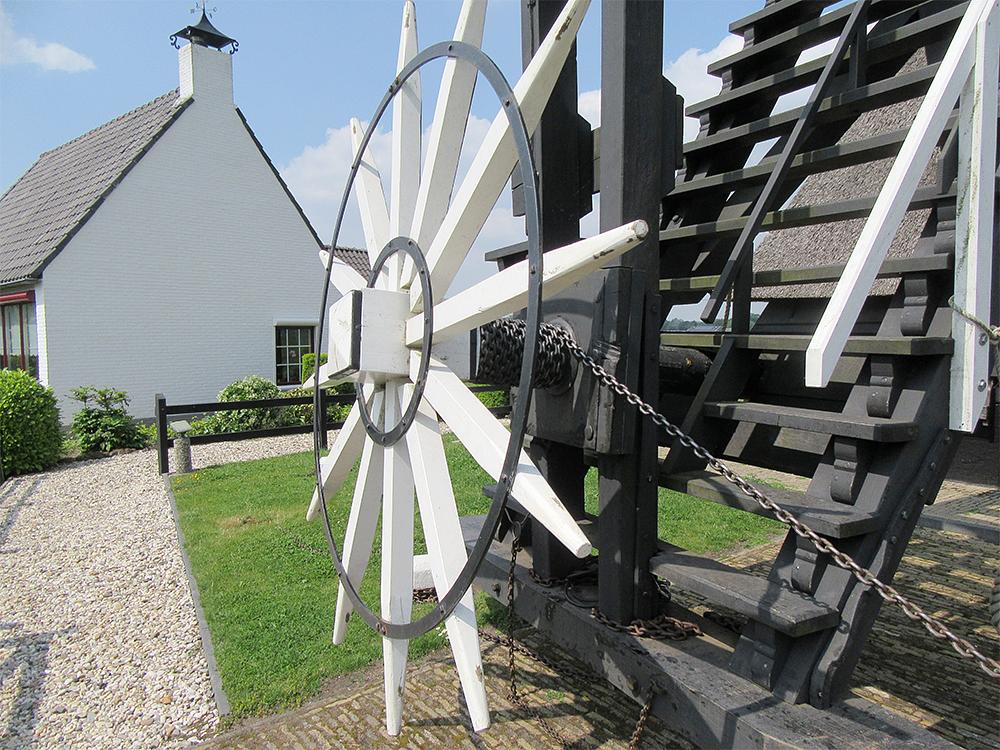 5, Molen 01982 Oostmolen (Mijnsheerenland), Frank Moerland (26-5-2016) | Database Nederlandse molens