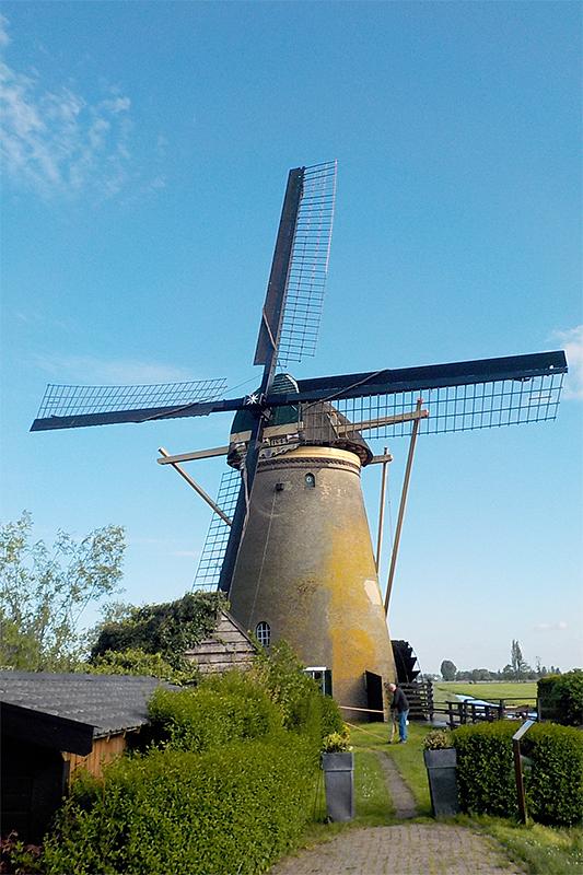 Molen 02539 De Kerkmolen (Molenaarsgraaf), Lukas Vandael (11-5-2019) | Database Nederlandse molens