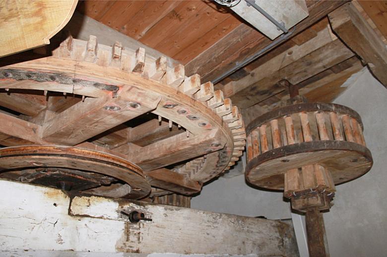 7, Molen 01527 De Vier Winden (Monster), Louis Kleijberg (25-2-2013) | Database Nederlandse molens