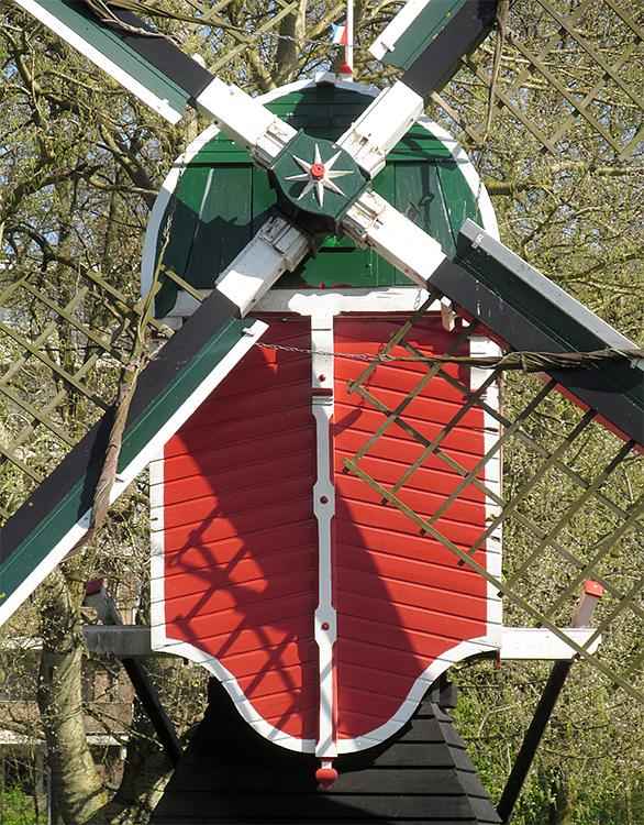 4, Molen 01783 Oudenhofmolen (Oegstgeest), Piet Glasbergen (21-4-2016) | Database Nederlandse molens