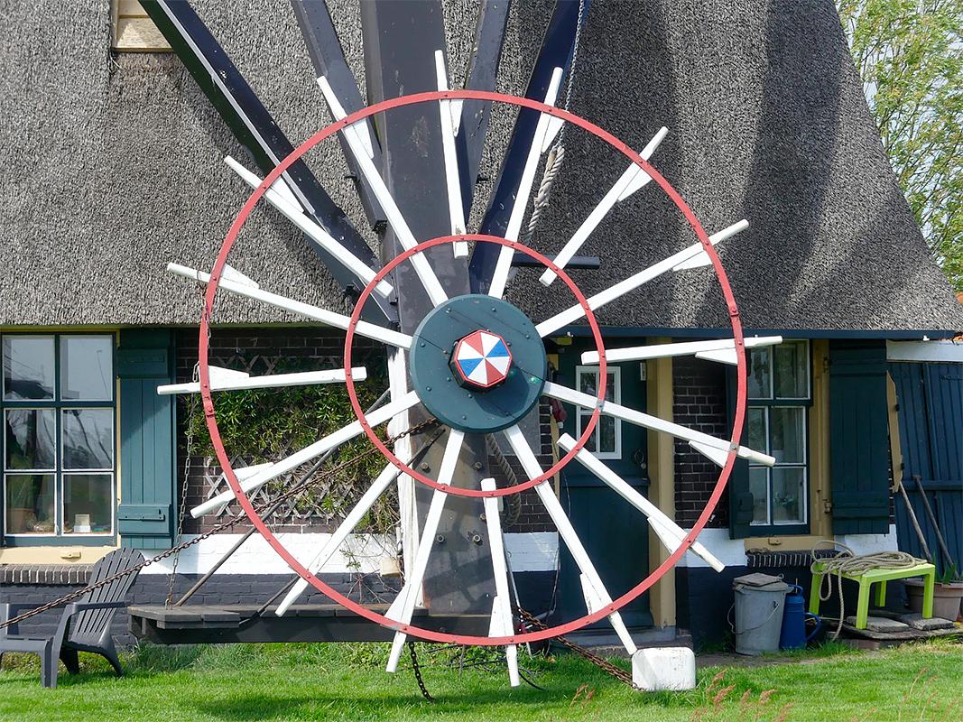 9, Molen 01813 Blauwe Molen (Rijpwetering), Piet Glasbergen (11-5-2019) | Database Nederlandse molens