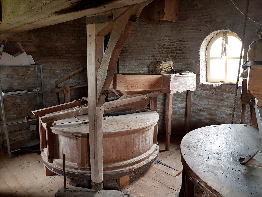 10, Molen 03605 Simonia (Piershil), Pieter Zuijkerbuijk (12-10-2019) | Database Nederlandse molens