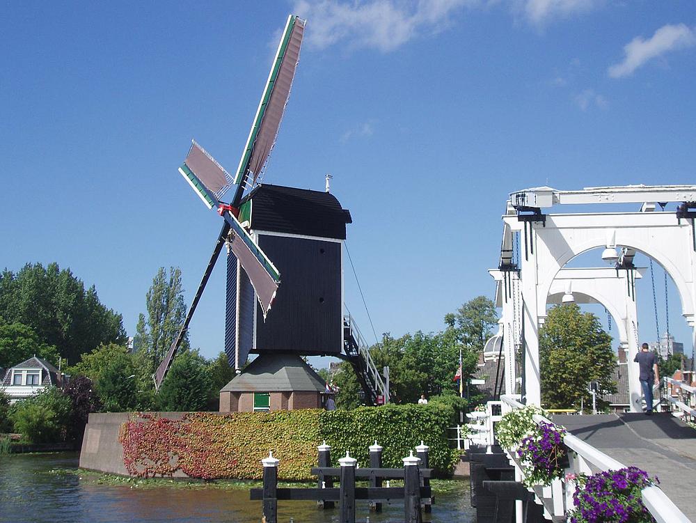 4, Molen 10159 De Put (Leiden), Jeroen van Dijke (zomer 2010). | Database Nederlandse molens