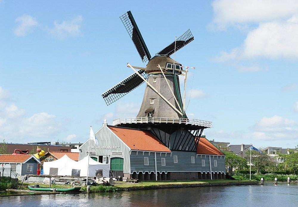 1, Molen 12549 De Salamander (Leidschendam), Frits Kruishaar (12-5-2012). | Database Nederlandse molens