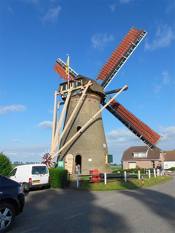 2, Molen 03607 Landzigt (Zuid-Beijerland), Frank Moerland (6-6-2015) | Database Nederlandse molens