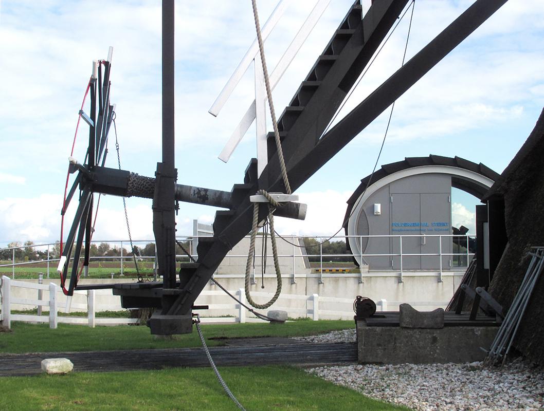 10, Molen 00053 Steektermolen (Alphen aan den Rijn), Piet Glasbergen (27-10-2018)Molen en 'Poldergemaal Steekt' | Database Nederlandse molens