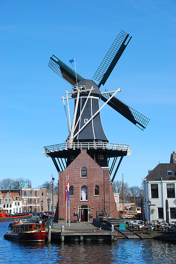 2, Molen 10693 De Adriaan (Haarlem), Harmannus Noot (25-3-2017) | Database Nederlandse molens
