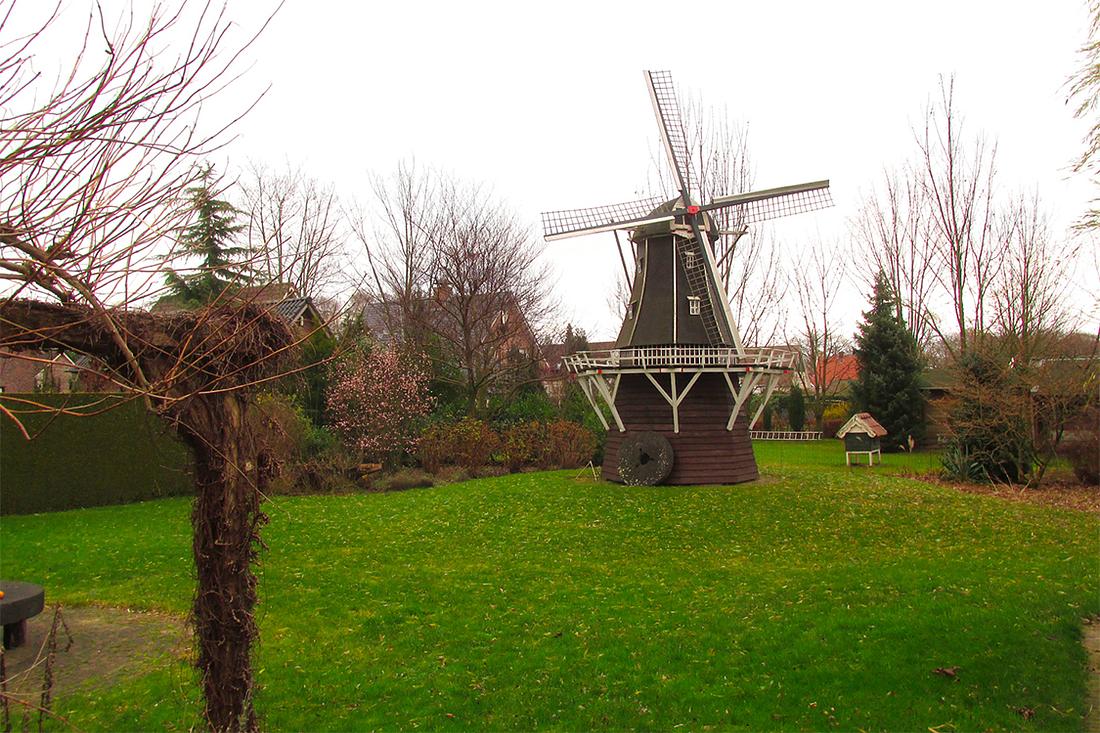 2, Molen 12170 De Lelie (Aalten), Piet Glasbergen (6-12-2015) | Database Nederlandse molens