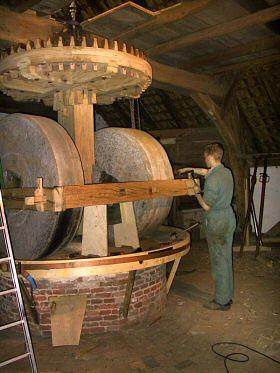 3, Molen 10087 Rosmolen Zieuwent (Arnhem), André  Nibbelink (14-5-2004) | Database Nederlandse molens