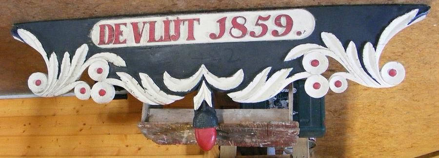 4, Molen 12583 De Vlijt (Meppel), Martin E. van Doornik (13-9-2014)De oude, nog originele baard uit 1859! Maar deze verkeert in vrij slechte staat. Daarom wordt er momenteel een replica vervaardigd. | Database Nederlandse molens