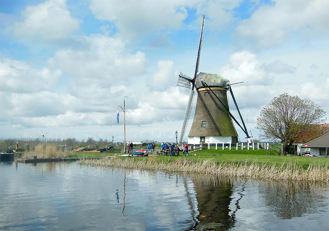 4, Molen 05152 Veendermolen (Roelofarendsveen), R. Kingma (19-4-2015) | Database Nederlandse molens