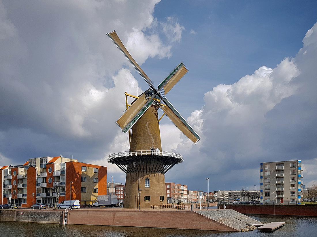 1, Molen 12588 De Distilleerketel (Rotterdam), Theo de Rooij (29-3-2018) | Database Nederlandse molens