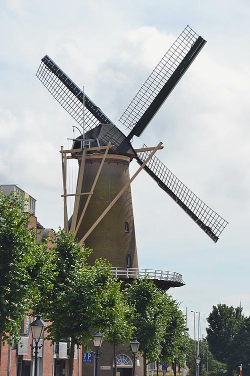 2, Molen 12588 De Distilleerketel (Rotterdam), Rob Pols (27-7-2013) | Database Nederlandse molens
