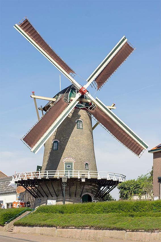Molen 01887 De Korenbloem (Sommelsdijk), Marcel van Nies (24-4-2019) | Database Nederlandse molens