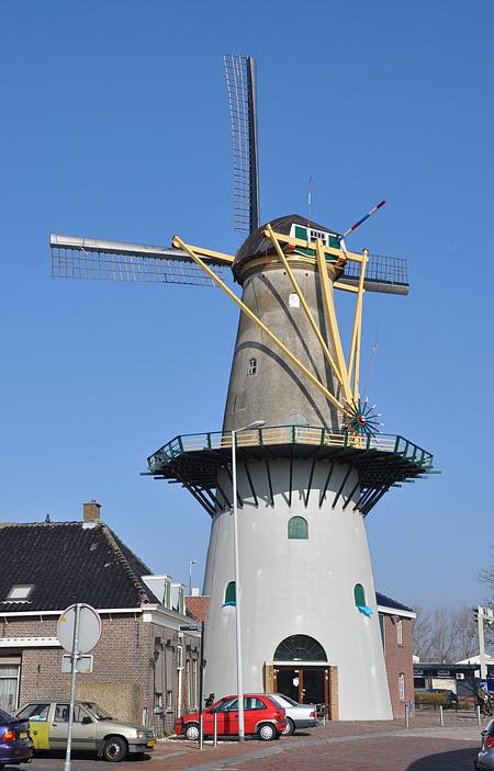 2, Molen 01913 Nooit Gedacht (Spijkenisse), Donald Vandenbulcke (3-3-2011). | Database Nederlandse molens