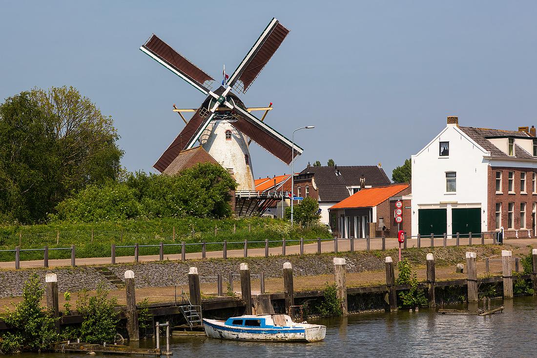 1, Molen 01901 Korenlust (Stellendam), Bram van Broekhoven (05-05-2014) | Database Nederlandse molens