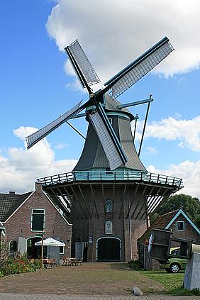 Molen 11454 De Gouden Engel (Alkmaar),  Ton Koorevaar (1-9-2011) | Database Nederlandse molens