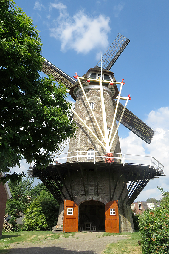 2, Molen 02474 (Naamloos) (Dreumel), William Bouter (4-6-2017) | Database Nederlandse molens