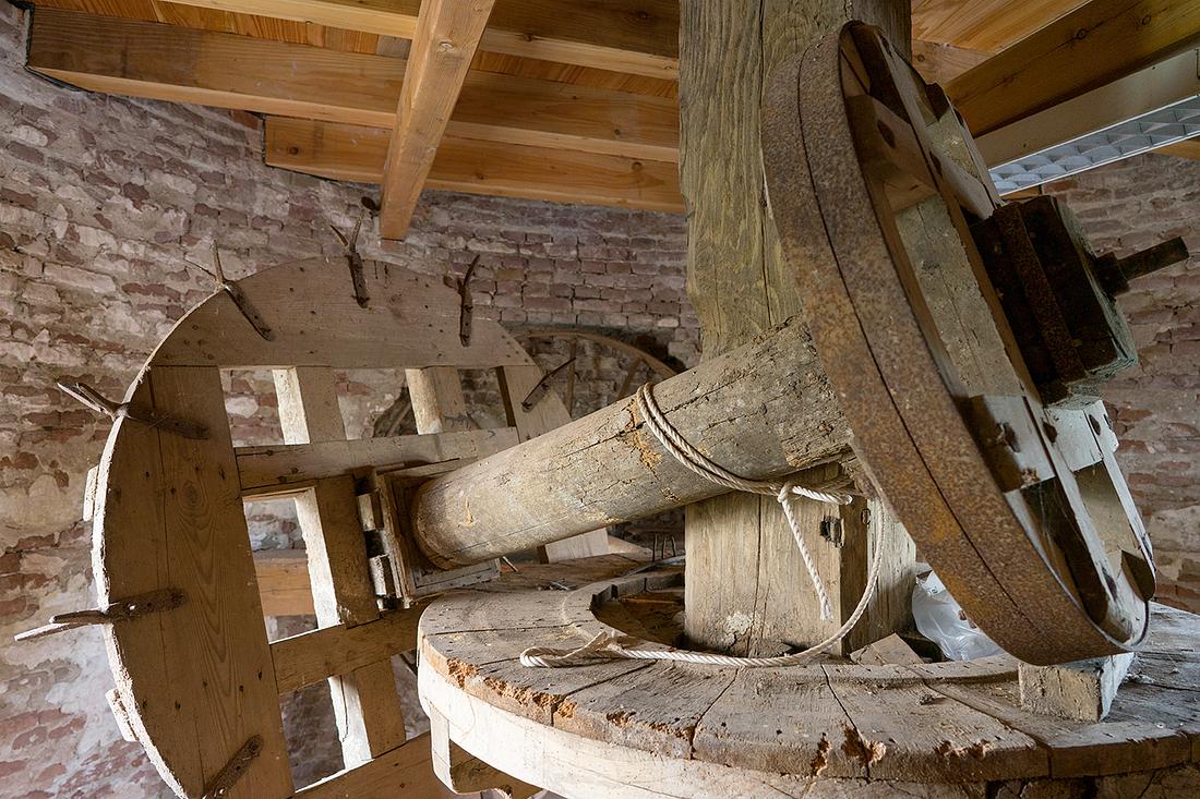 11, Molen 02474 (Naamloos) (Dreumel), Marcel van Nies (3-6-2018)Het luiwerk is niet kompleet... | Database Nederlandse molens