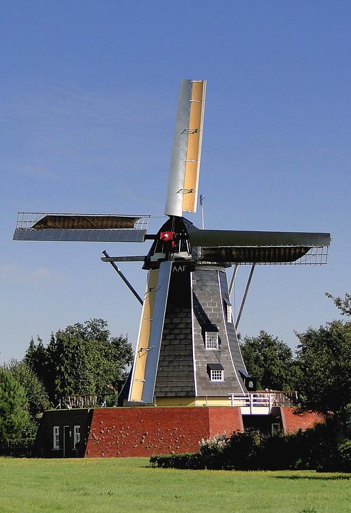 Molen 00900 Bataaf (Winterswijk), Christina Zoet (16-9-2012). | Database Nederlandse molens