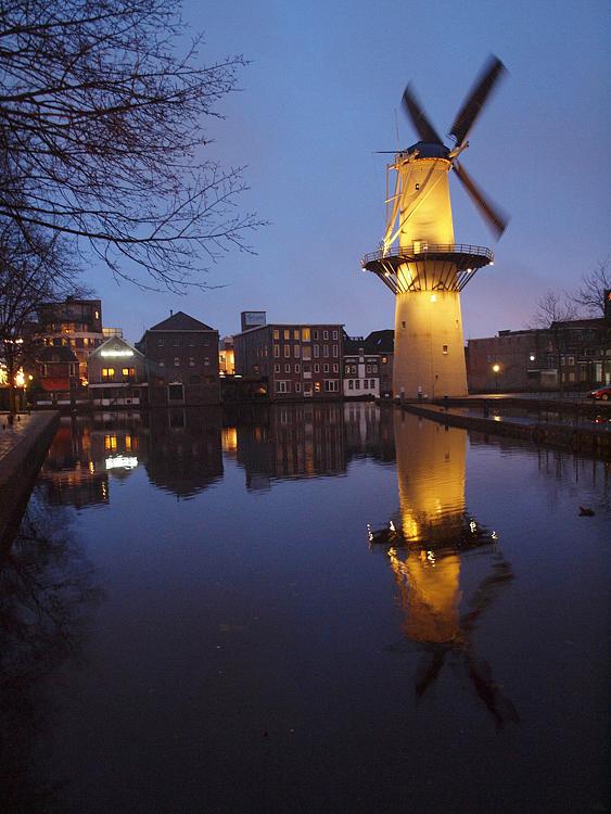 6, Molen 12207 De Kameel (Schiedam), Jeroen van Dijke (4-1-2013). | Database Nederlandse molens