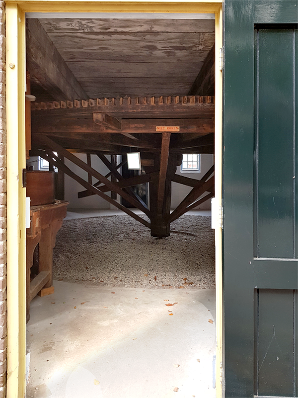 1, Molen 11473 (grutterij) (Arnhem), Pieter Zuijkerbuijk (18-10-2018) | Database Nederlandse molens