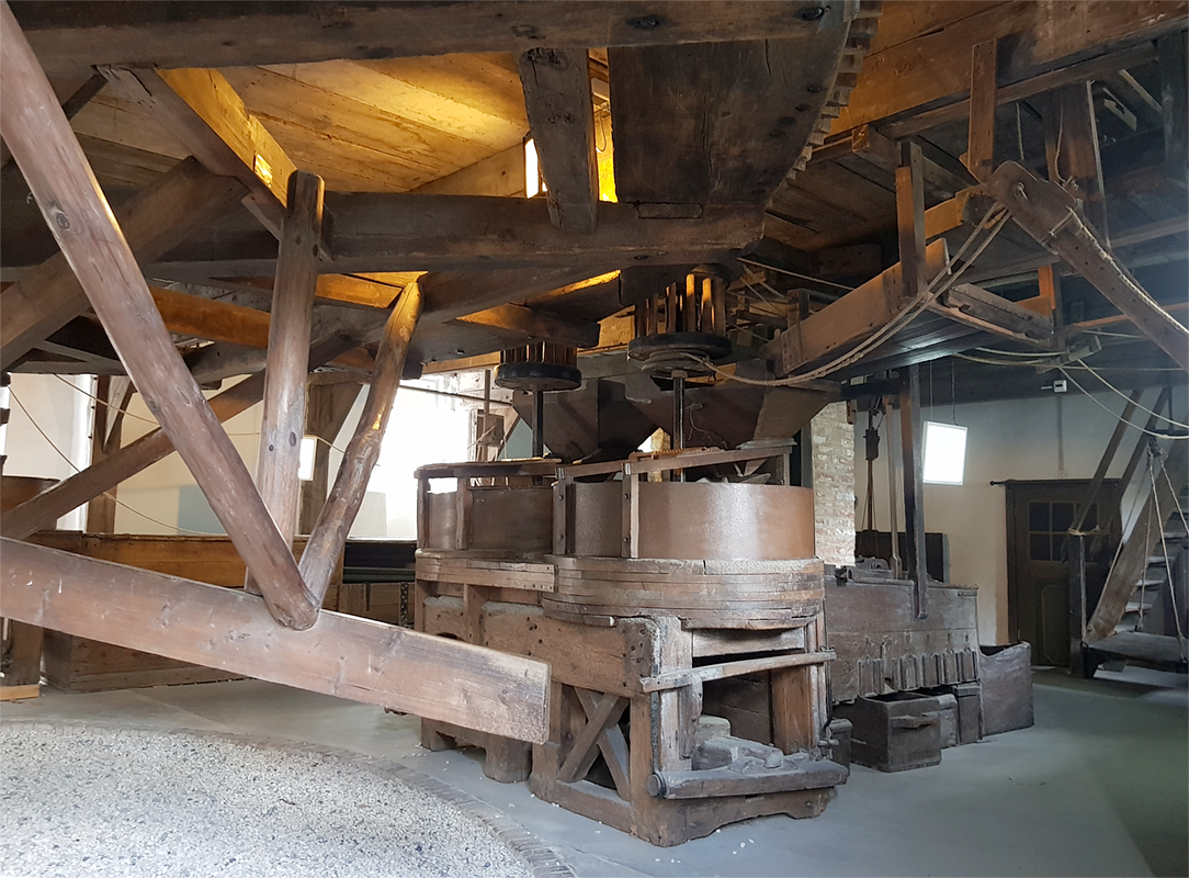 3, Molen 11473 (grutterij) (Arnhem), Pieter Zuijkerbuijk (18-10-2018) | Database Nederlandse molens