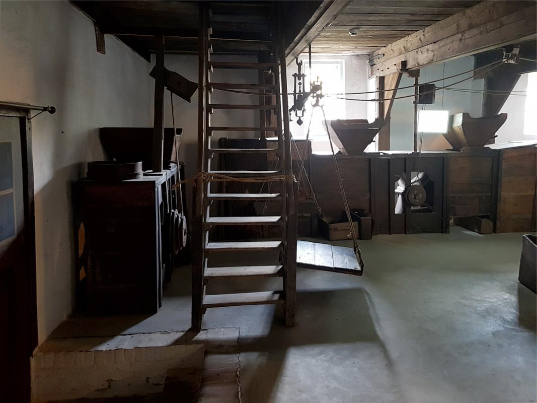 8, Molen 11473 (grutterij) (Arnhem), Pieter Zuijkerbuijk (18-10-2018) | Database Nederlandse molens