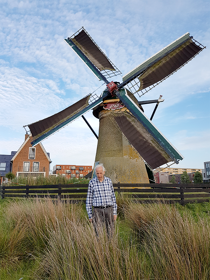 6, Molen 01786 't Poeltje / Klaas Hennepoel Molen (Warmond), Hans Roest (28-5-2017)Met molenaar Frans Ferra. | Database Nederlandse molens