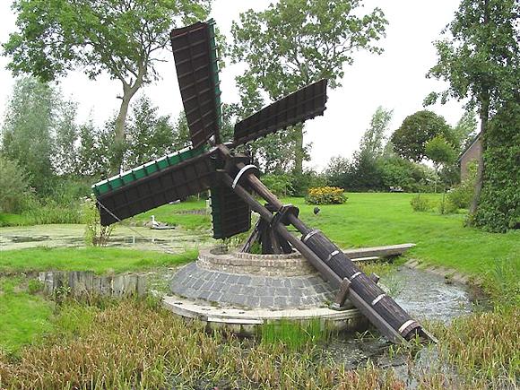 2, Molen 11498 (tjasker) (Grouw / Grou), Harmannus Noot (29-08-2004). | Database Nederlandse molens