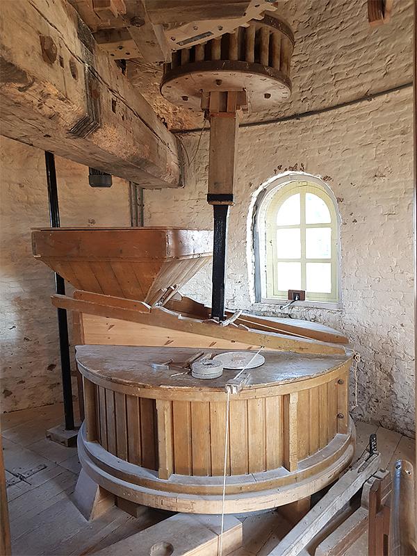 12, Molen 03564 De Vijf Gebroeders (Heinkenszand), Pieter Zuijkerbuijk (13-4-2019) | Database Nederlandse molens