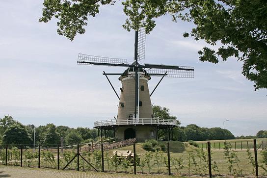 1, Molen 10211 De Windhond (Soest), Ton Koorevaar (24-6-2010) | Database Nederlandse molens