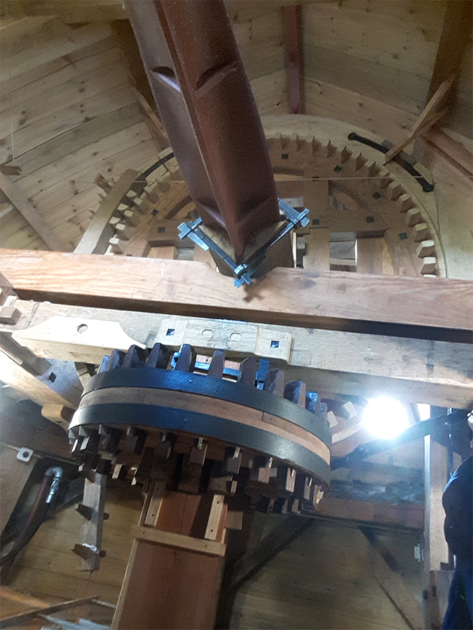 13, Molen 00458 Molen Hunsingo (Onderdendam), Egbert Reining (23-10-2017)In de kap van de Hunsingo. | Database Nederlandse molens