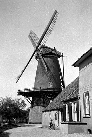 9, Molen 02663 De Hoop (Lienden), deel foto, coll. DHM | Database Nederlandse molens