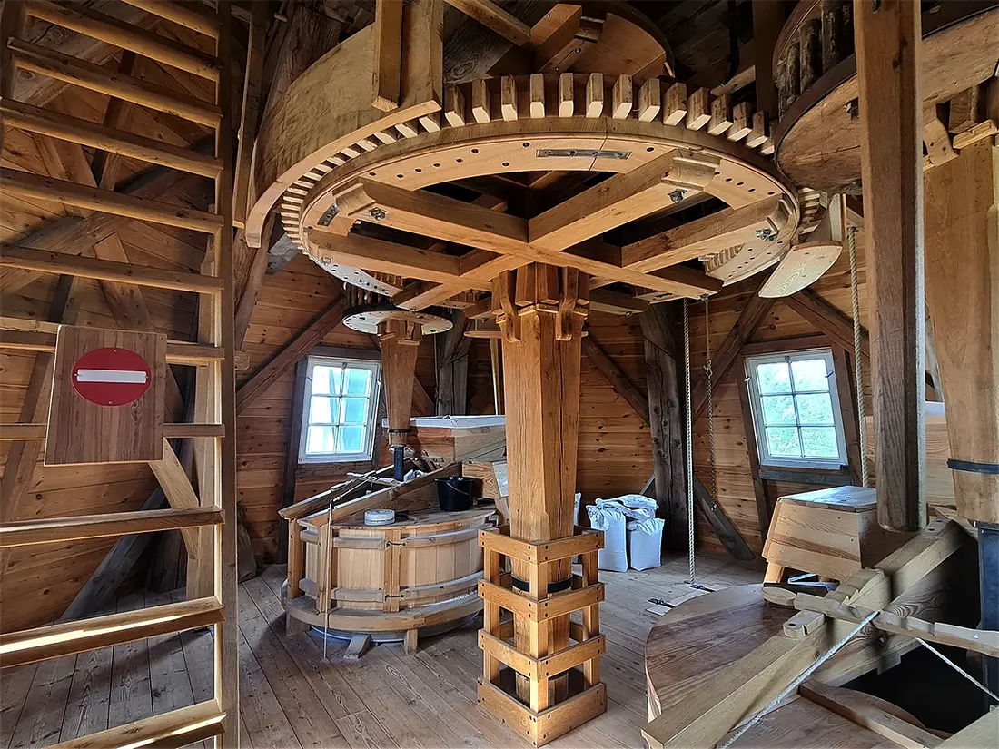 16, Molen 11830 De Zwaan (Vinkel), Pieter Zuijkerbuijk (2-10-2022) | Database Nederlandse molens